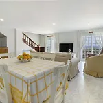 بيت للعطل Casa Dona Lola *