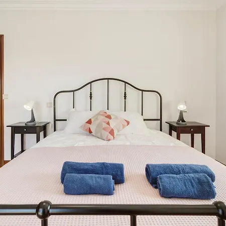 Casa Dona Lola بيت للعطل