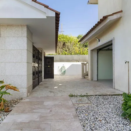 Casa Dona Lola بيت للعطل *